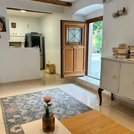 ホテル Αγία Κυριακή Traditional Guesthouse Agia Kiriaki (Magnesia)